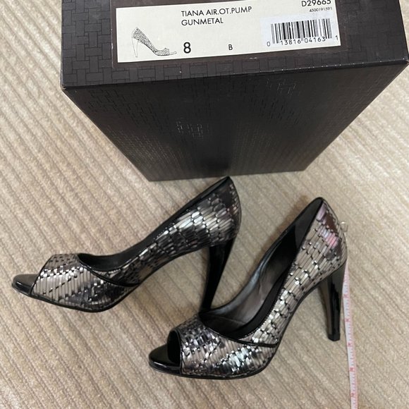 Cole Haan Pump:  Size 8 - B, Tiana Gunmetal w Nike Air - Picture 1 of 7